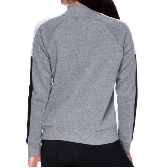 New Reebok Sweatshirt - Picture 3 of 5